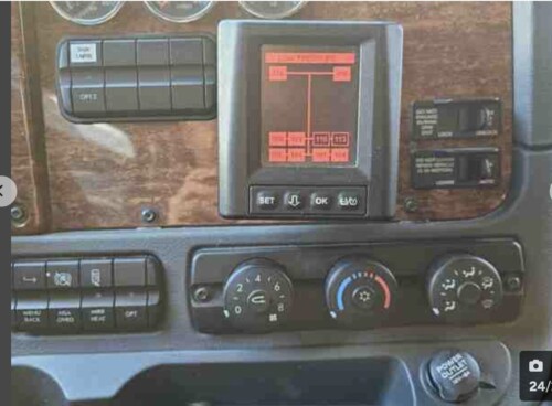 2016 Showhauler 2 Bath Cascadia Coach, 600HP, 13 Speed, 56K Miles, Available Today - Image 22